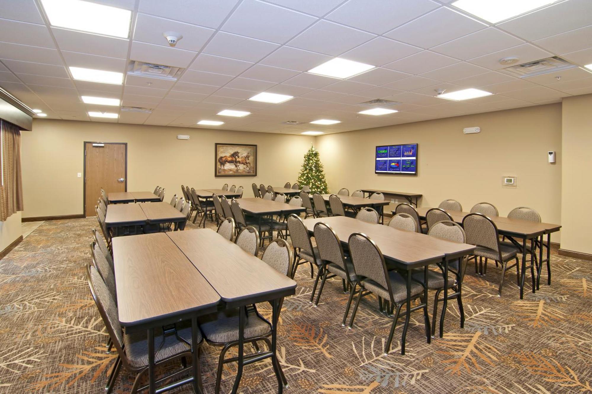 The Watford Hotel Watford City Bagian luar foto