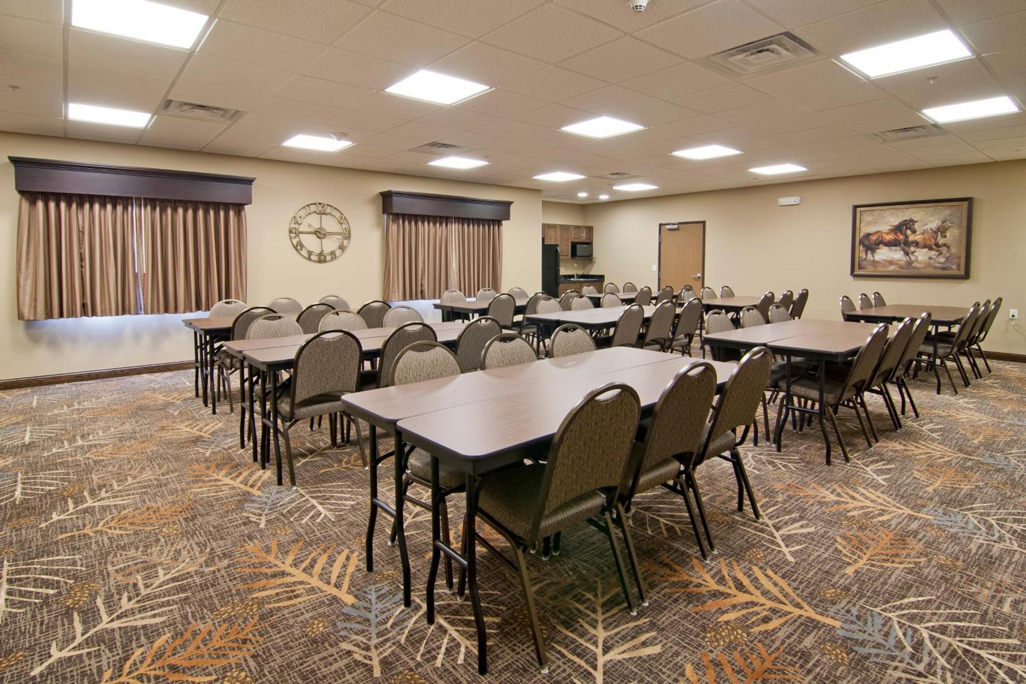 The Watford Hotel Watford City Bagian luar foto