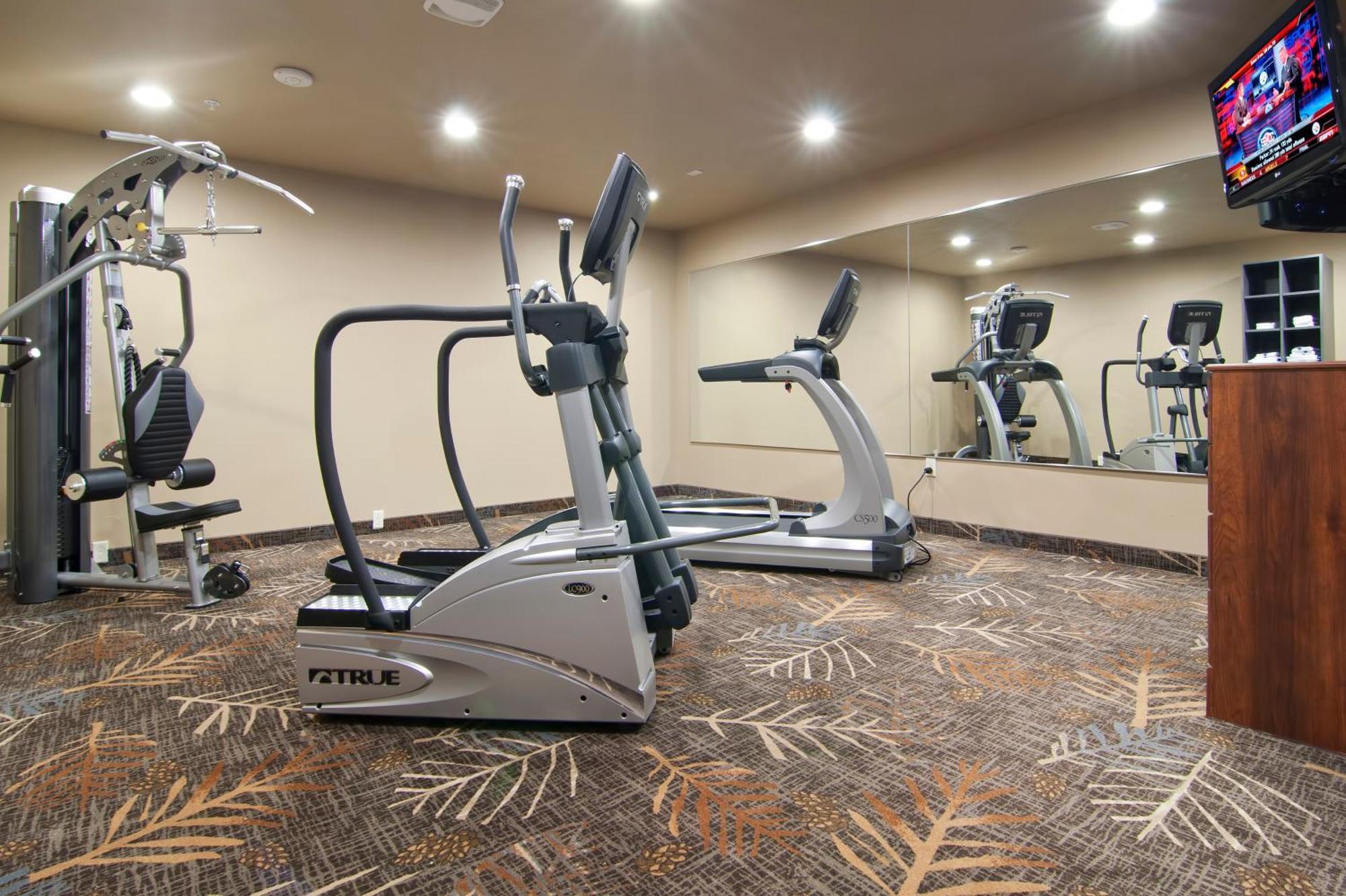 The Watford Hotel Watford City Bagian luar foto