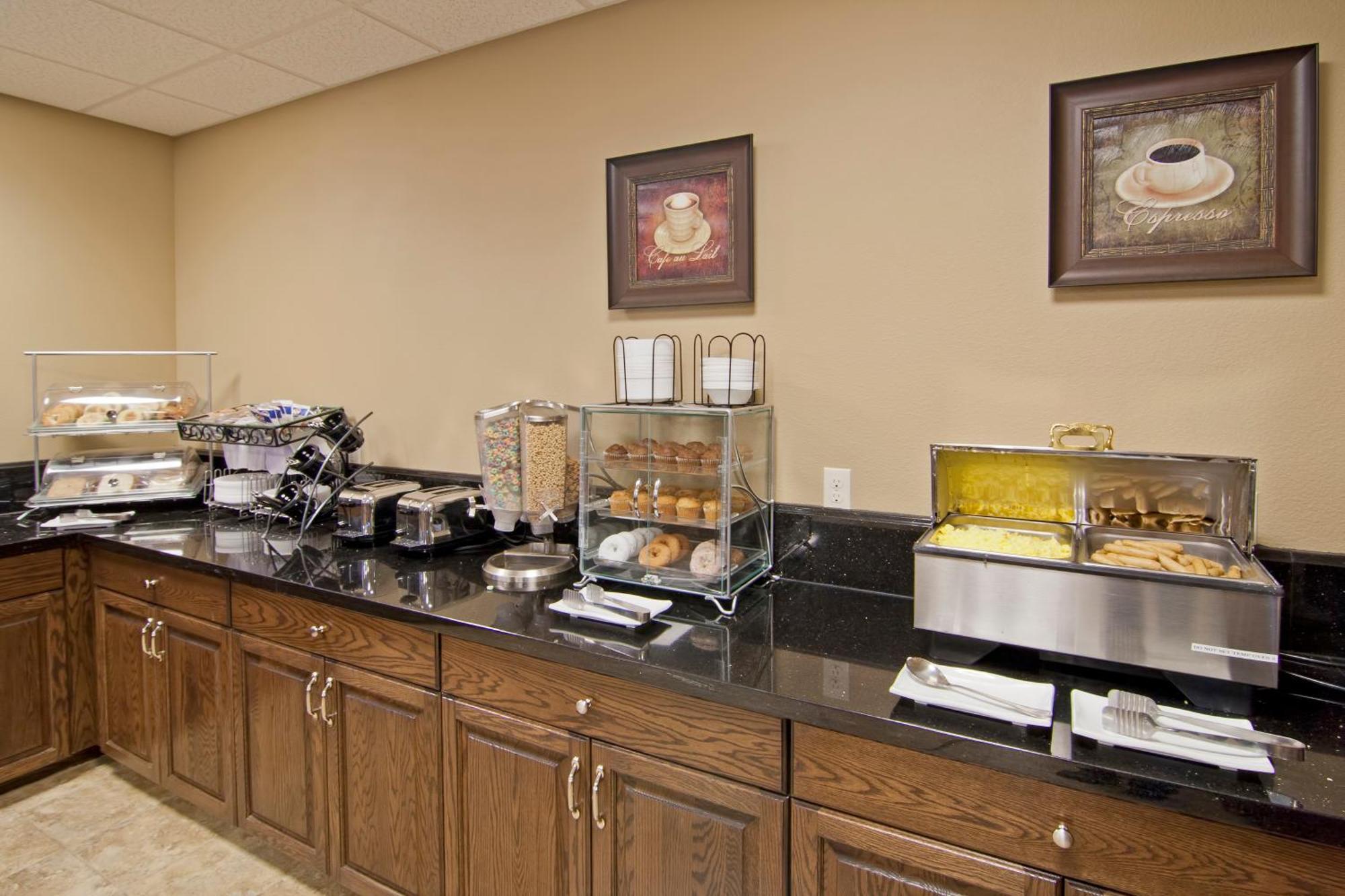 The Watford Hotel Watford City Bagian luar foto
