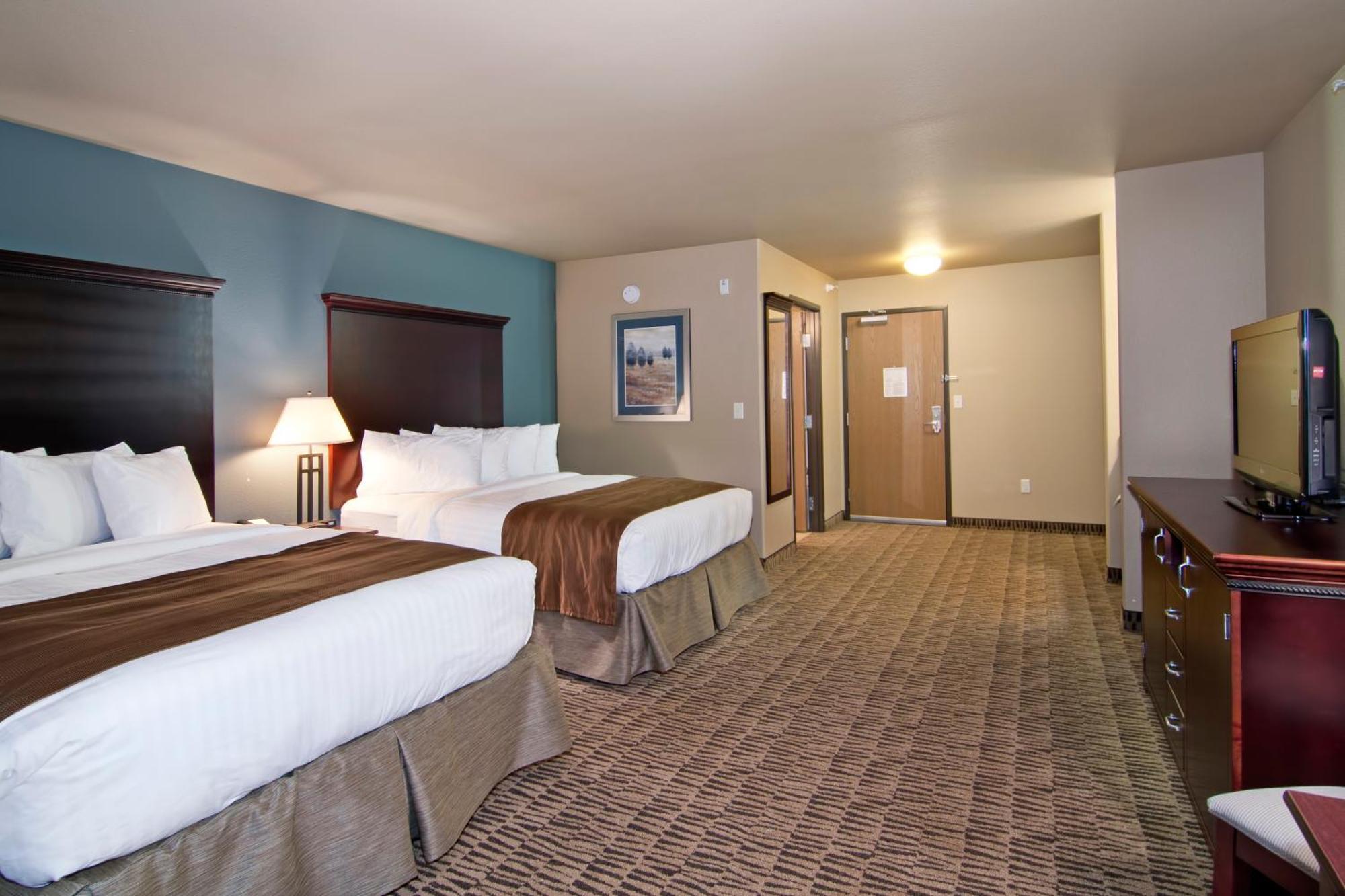 The Watford Hotel Watford City Bagian luar foto