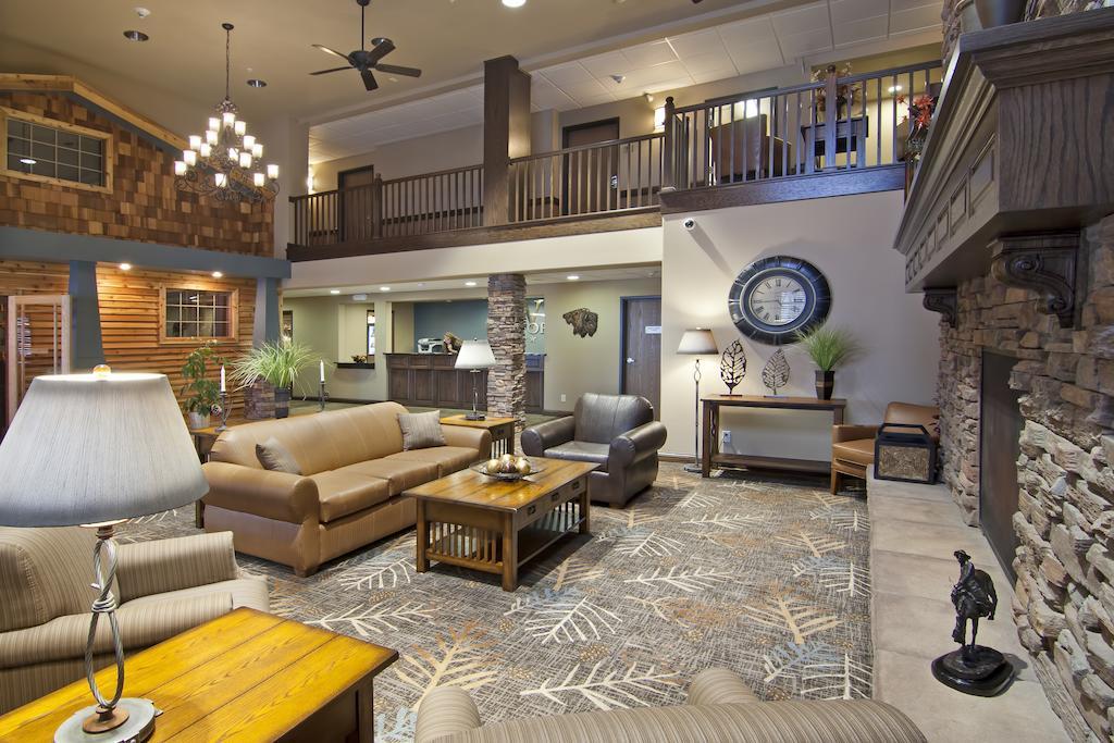 The Watford Hotel Watford City Bagian luar foto